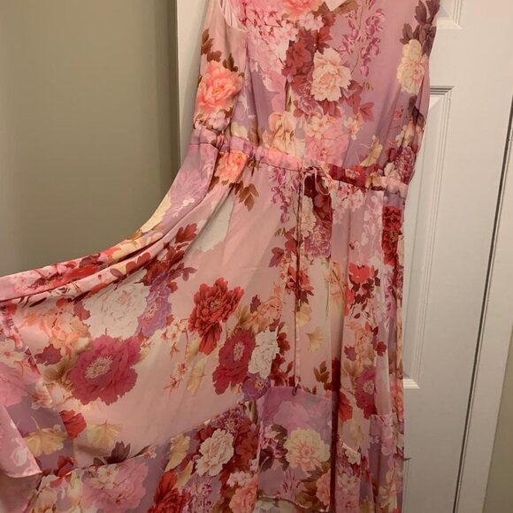 Laura Plus Pink Floral Chiffon Midi Dress Open Shoulder Asymmetric Hem Sz 18 - Picture 3 of 4